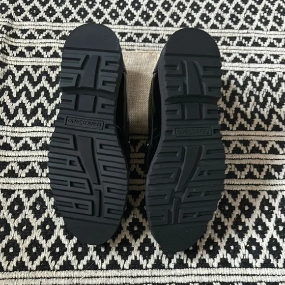 Franco Sarto Black Loafers Sleek Slip-Ons - Picture 3 of 5